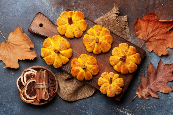 Quelle est la technique pour des muffins aux myrtilles et crumble croquant ?